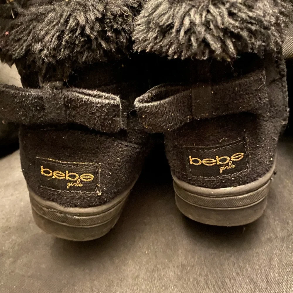 Bebe girls black boots w/heel bow, Size: 7‎